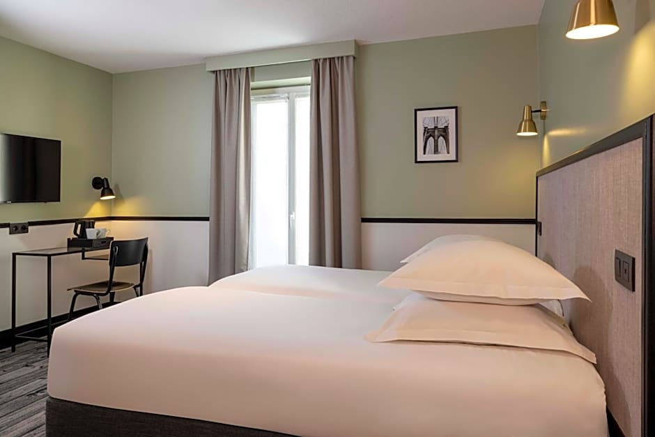 Hotel at Gare du Nord