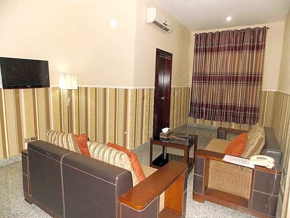 Ajuji Greenwich Hotels