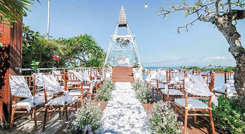 FOX Hotel Jimbaran Beach Bali