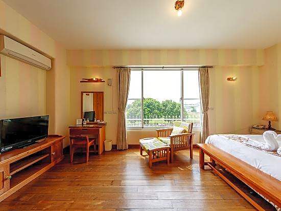 Smile Food Spa Bed and Breakfast