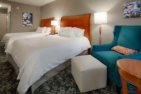Premium Queen Room with Two Queen Beds