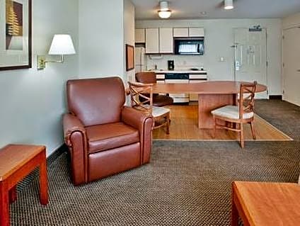 Candlewood Suites Richmond - South, an IHG Hotel