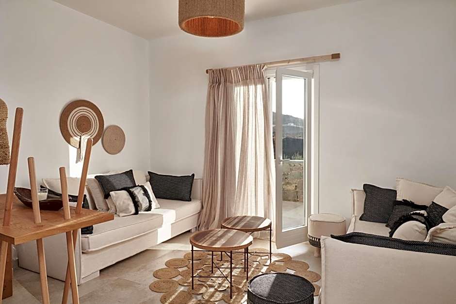 Volcano Luxury Suites Milos - Adults Only