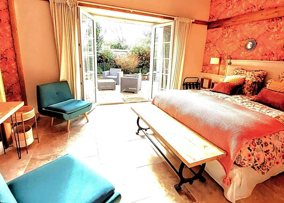 Kergroaz Maner Classé 5 épis Table d'Hôtes Manoir dans parc paysagé, spa en plein air Bornes véhicules électriques Petit déjeuner inclus