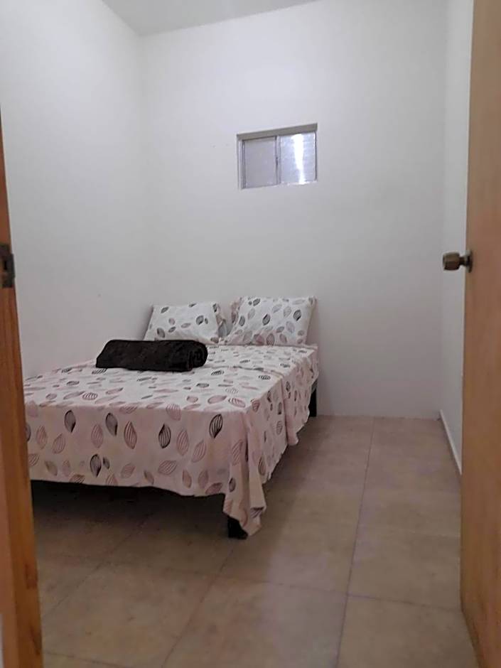 Económica casa, cercana al mar