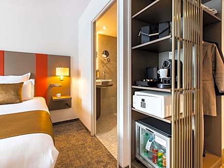 Suite with Double Bed and Sofa Bed