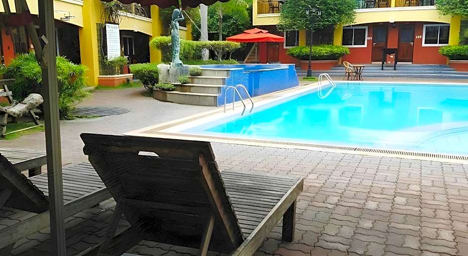 Crown Regency Residences Davao Hotel