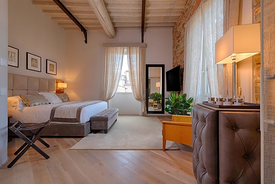 Donati Luxury Tower Suites