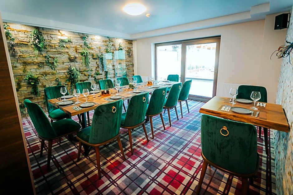 Lostrita - Pastravarie, Hotel & SPA