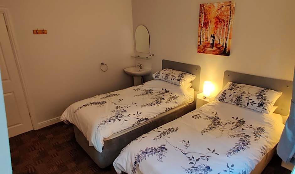 Aaron Lodge Guest House