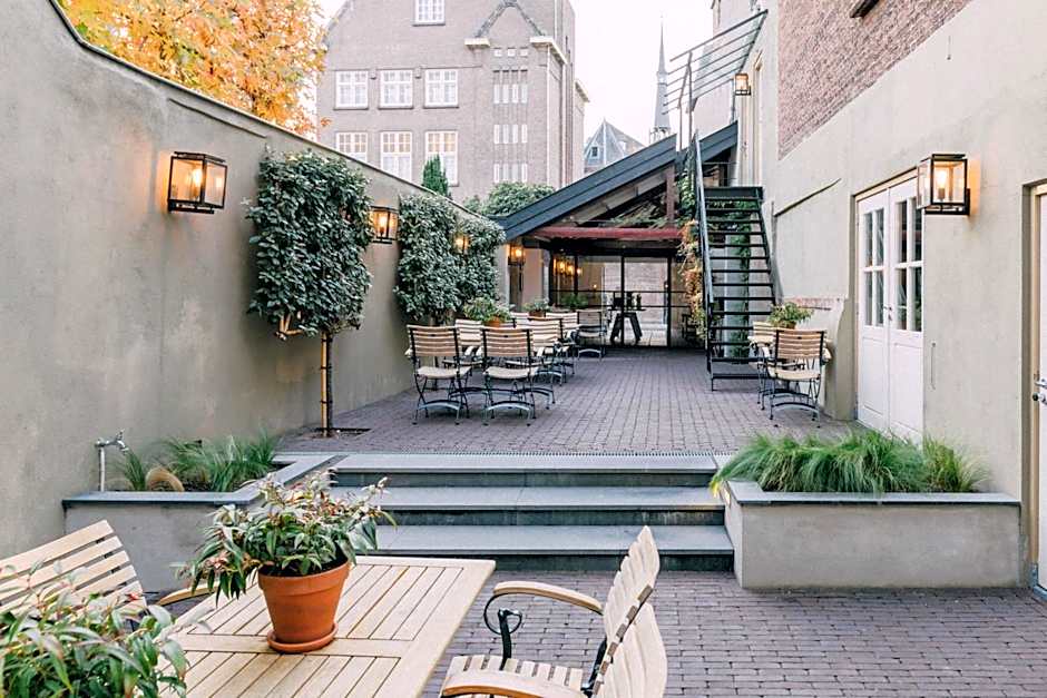 Uylenhof Hotel