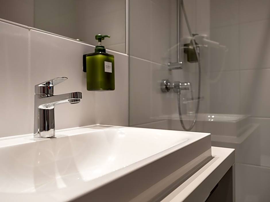 Hotel AT HOME - late arrival self check in