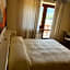 Hotel Bucaneve