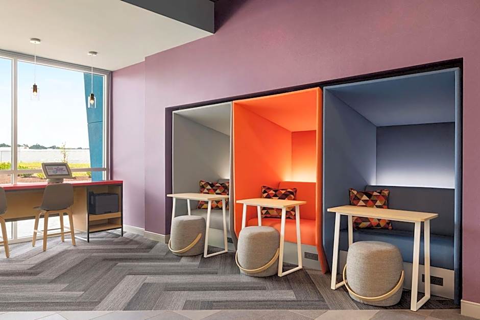 Tru by Hilton Martinsburg