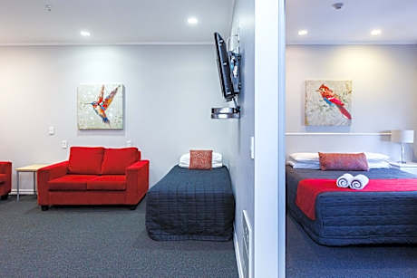 Two-Bedroom Suite with Spa Bath