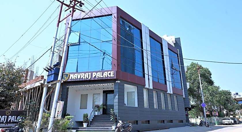 Hotel Navraj Palace 