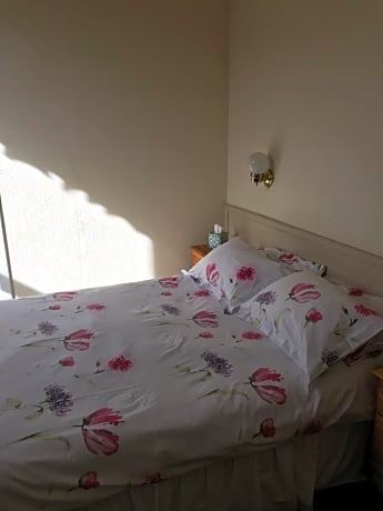 Double Room with Ensuite Bathroom