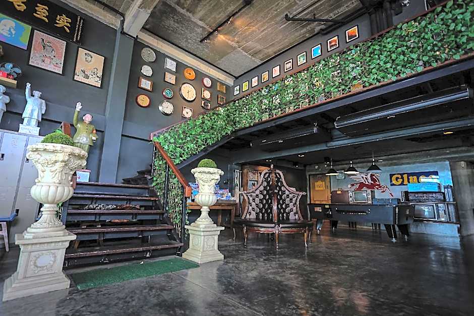 Quip Bed & Breakfast Phuket Hotel