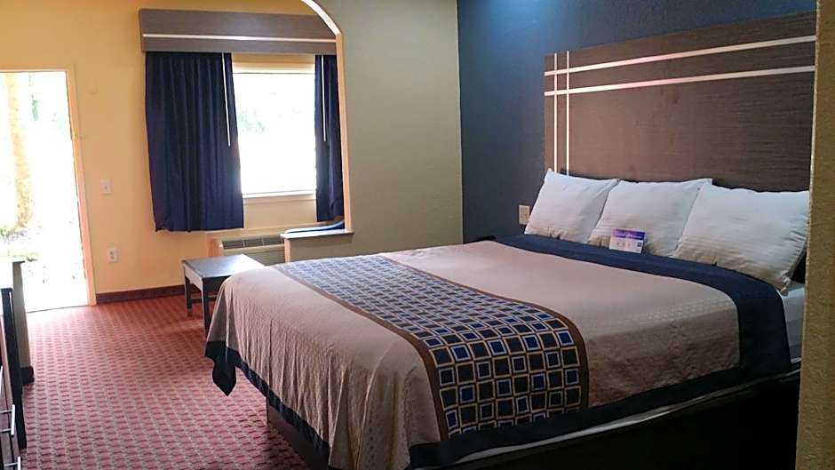 Americas Best Value Inn & Suites Houston NE