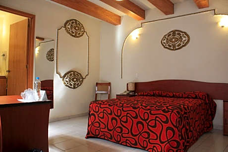 Queen Room