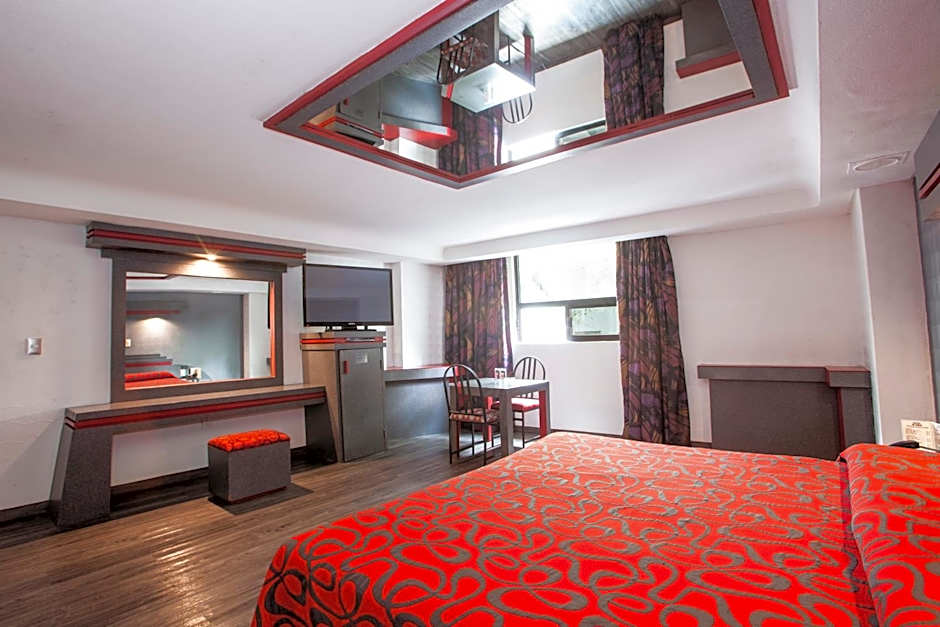 Hotel La Rosa - Solo Adultos