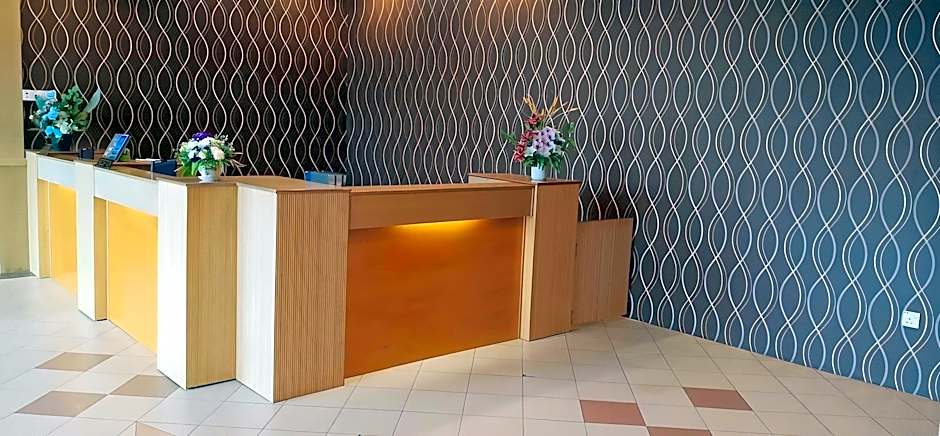 Mayres Hotel