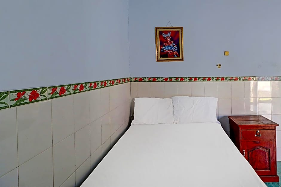 Hotel O Sekar Jagat Near Pantai Baluk Rening
