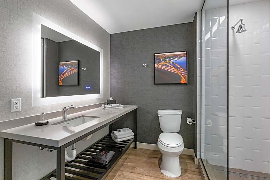 Cambria Hotel Austin Airport