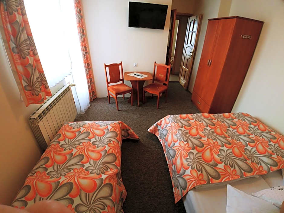 U Hani w pobliżu Gorący Potok i Termy