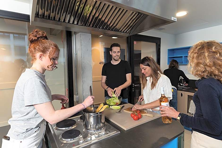 The People - Paris Marais