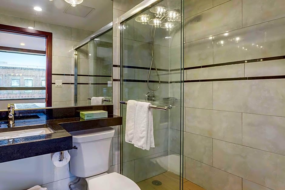The L Hotel, Ascend Hotel Collection