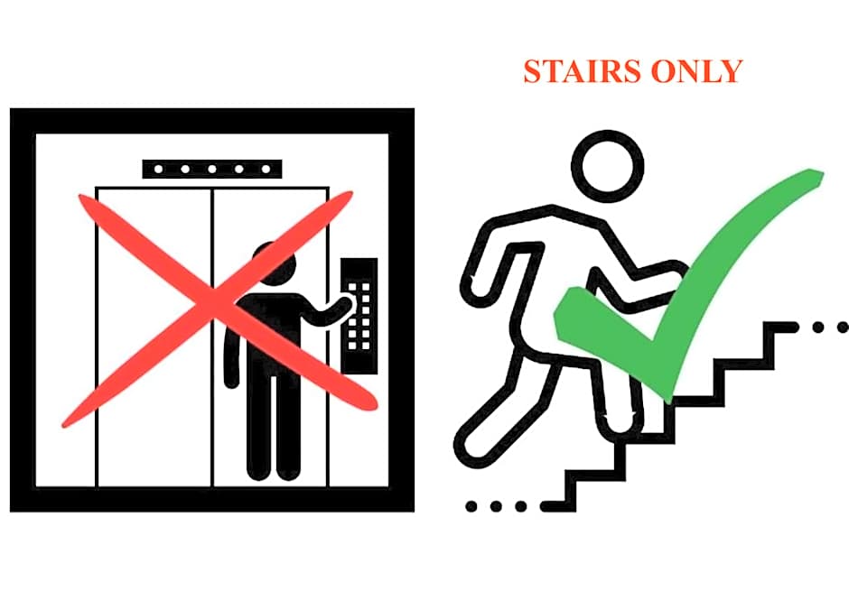 Budget Hotel Damrak Inn