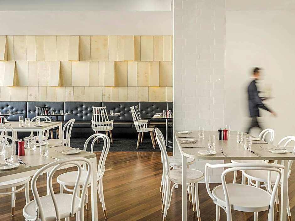 ibis Adelaide
