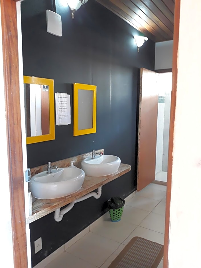 Ti Hostel Trindade