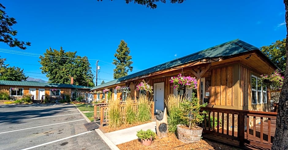 Evergreen Motel