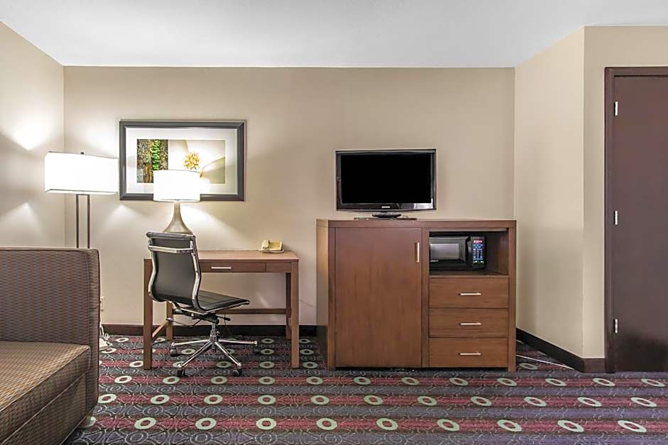 Comfort Inn Tulsa Midtown