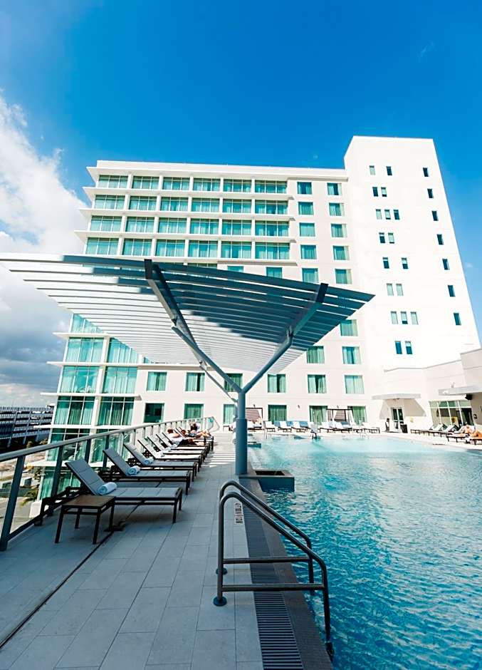 AC Hotel by Marriott Fort Lauderdale Airport