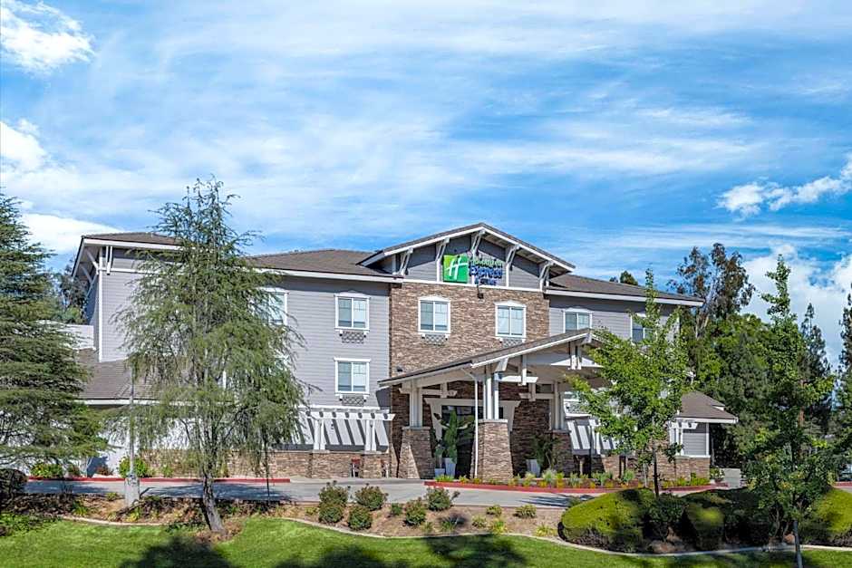 Holiday Inn Express Hotel & Suites San Dimas By IHG
