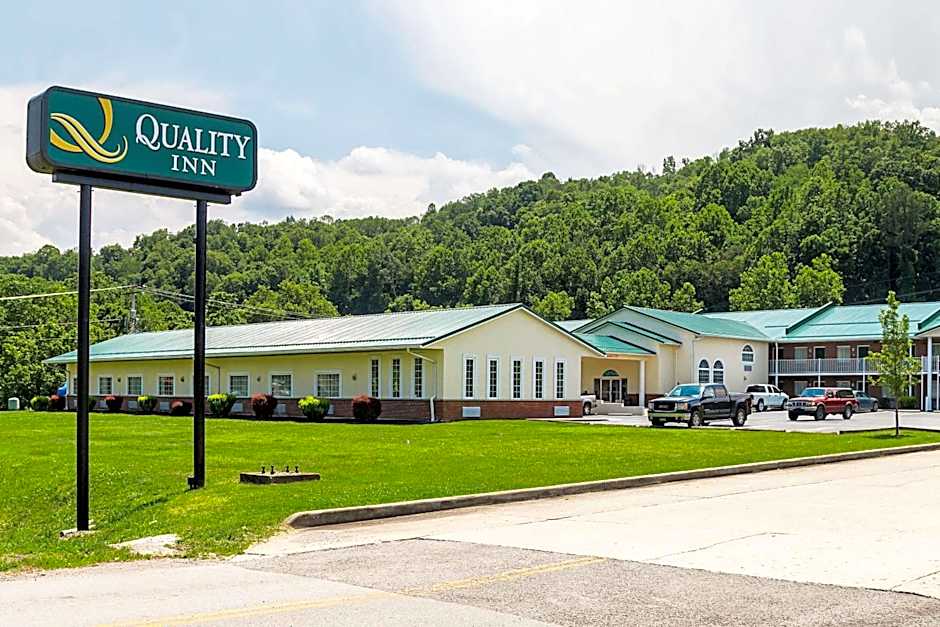 Photo 1 of 35 of Quality Inn Weston
