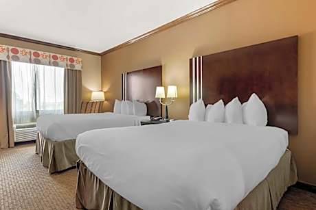 Queen Room with Two Queen Beds - Non-Smoking