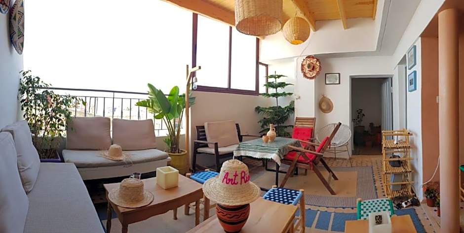 Art Riad Au Bord De La Mer