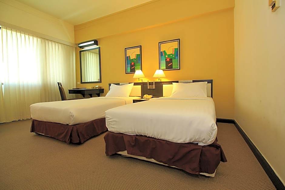 Photo 1 of 5 of Superior 2 Beds