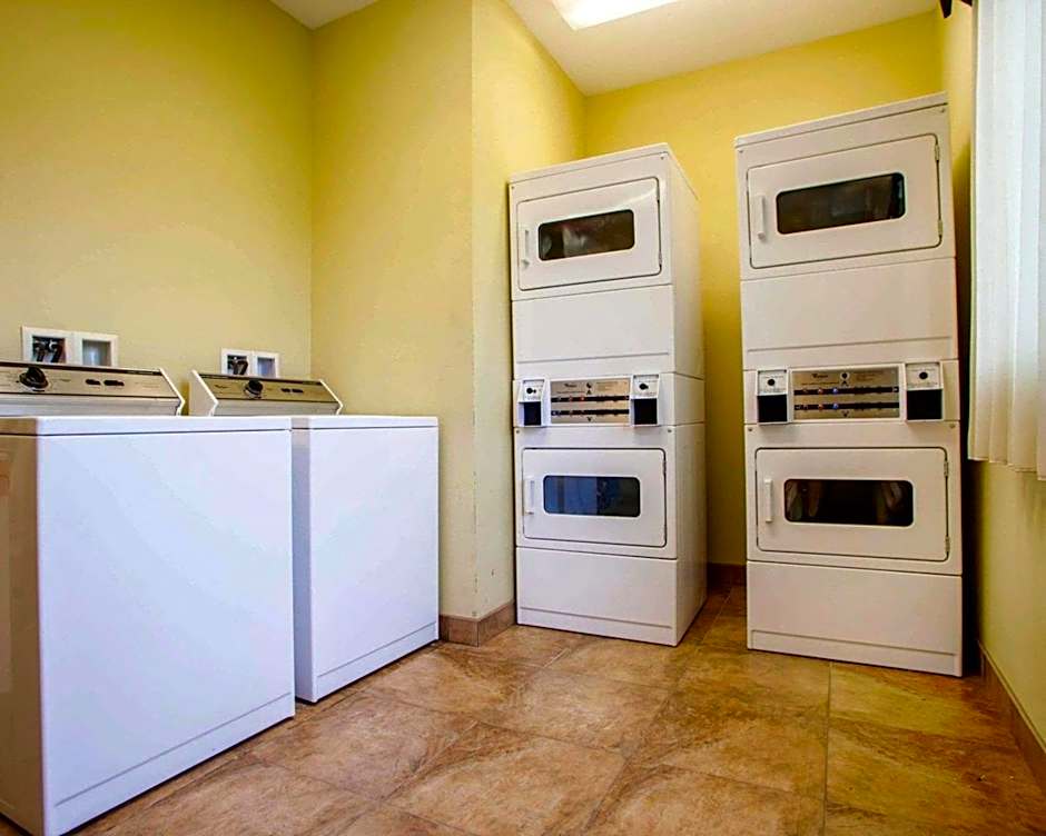 Suburban Studios Cedar Falls