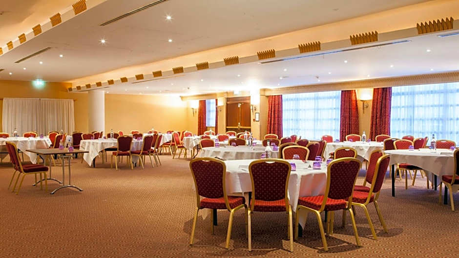 Crowne Plaza Liverpool - John Lennon Airport By IHG