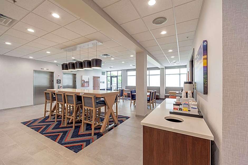 Hampton Inn By Hilton Winchester-North