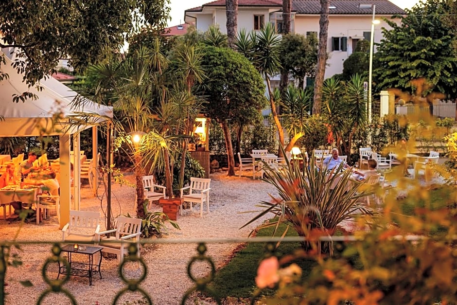 Hotel Club i Pini - Residenza d'Epoca in Versilia