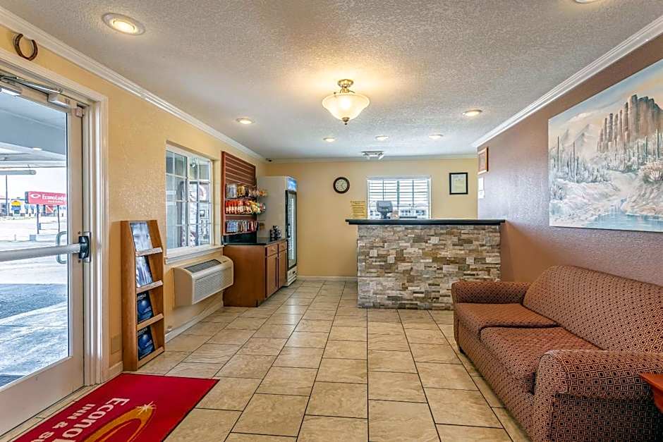 Econo Lodge Inn & Suites Santa Rosa