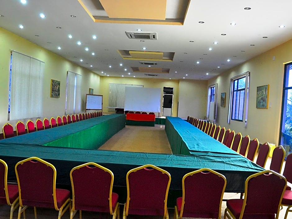 Chitwan Paradise Hotel