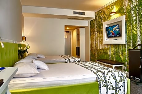 Deluxe Family PLUS Room