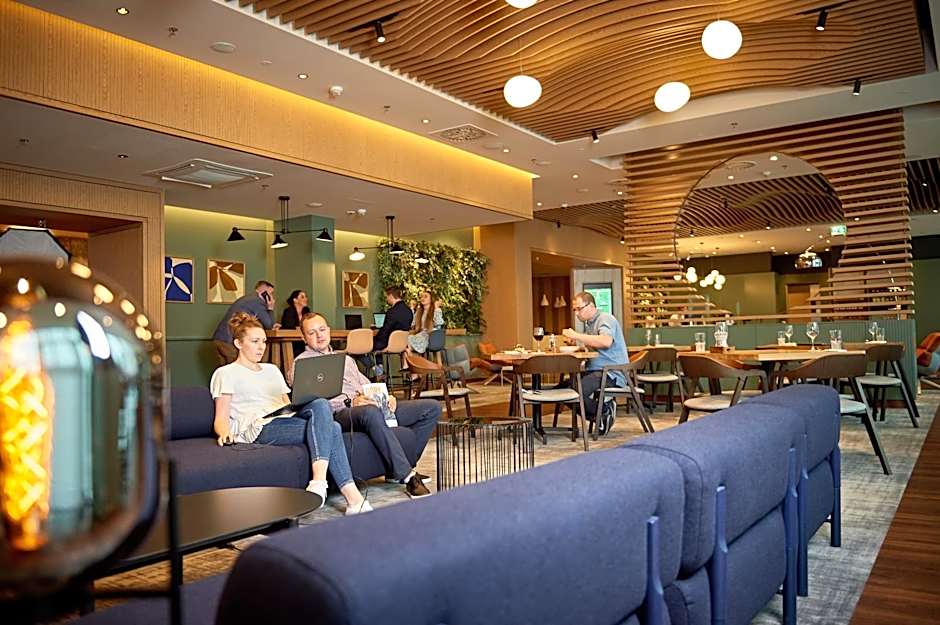 Sound Garden Hotel Airport